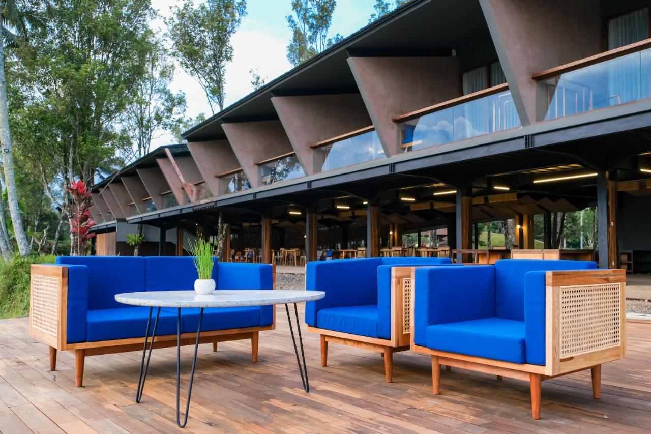 Teras Hotel Ijen Banyuwangi Banyuwangi  Kültér fotó