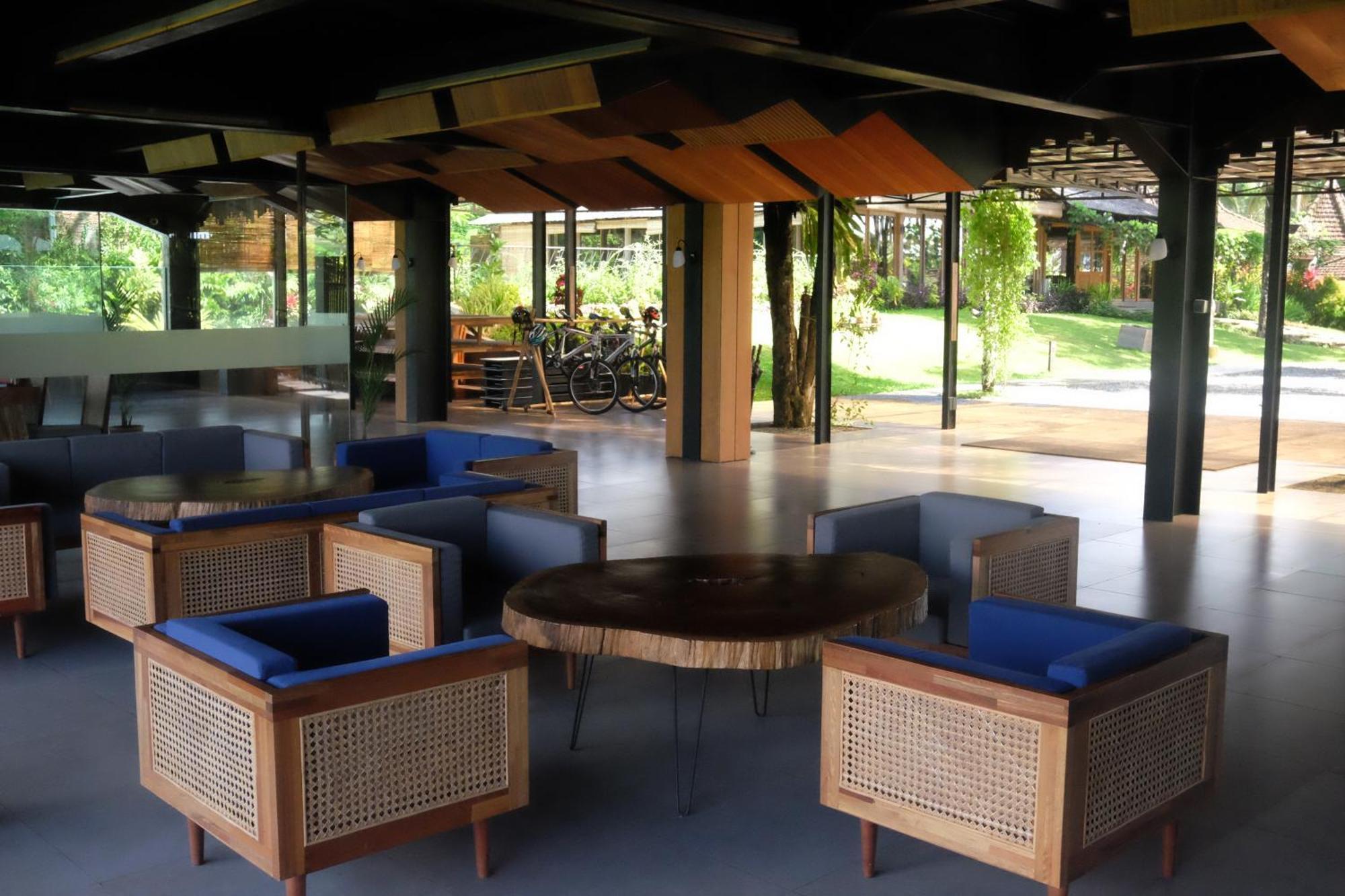 Teras Hotel Ijen Banyuwangi Banyuwangi  Kültér fotó